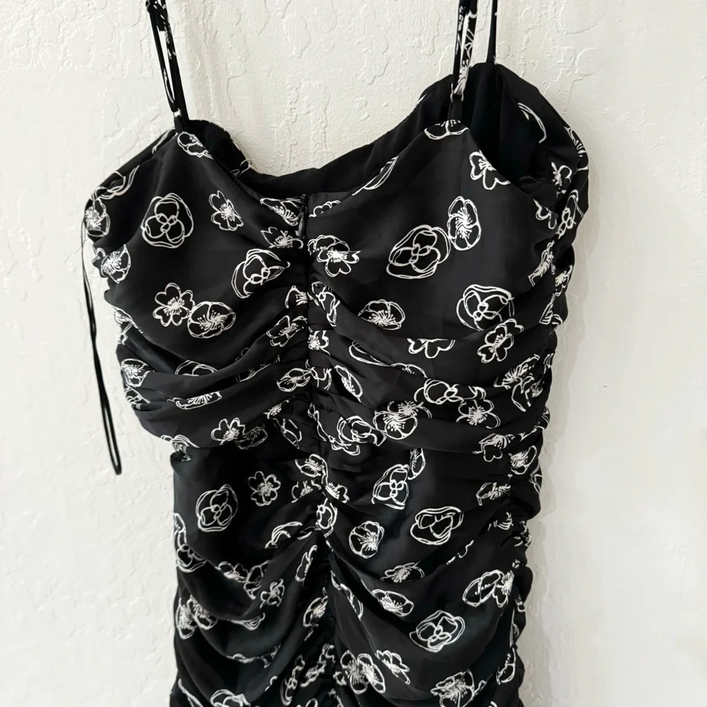 Lush Black White Floral Print Cami Ruched Flutter Mini Dress S - Picture 8 of 12